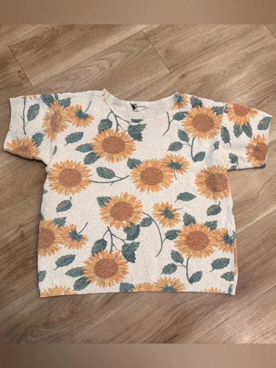 Sunflower Knit Short Sleeve Top - White/Yellow - Picture 1 of 3
